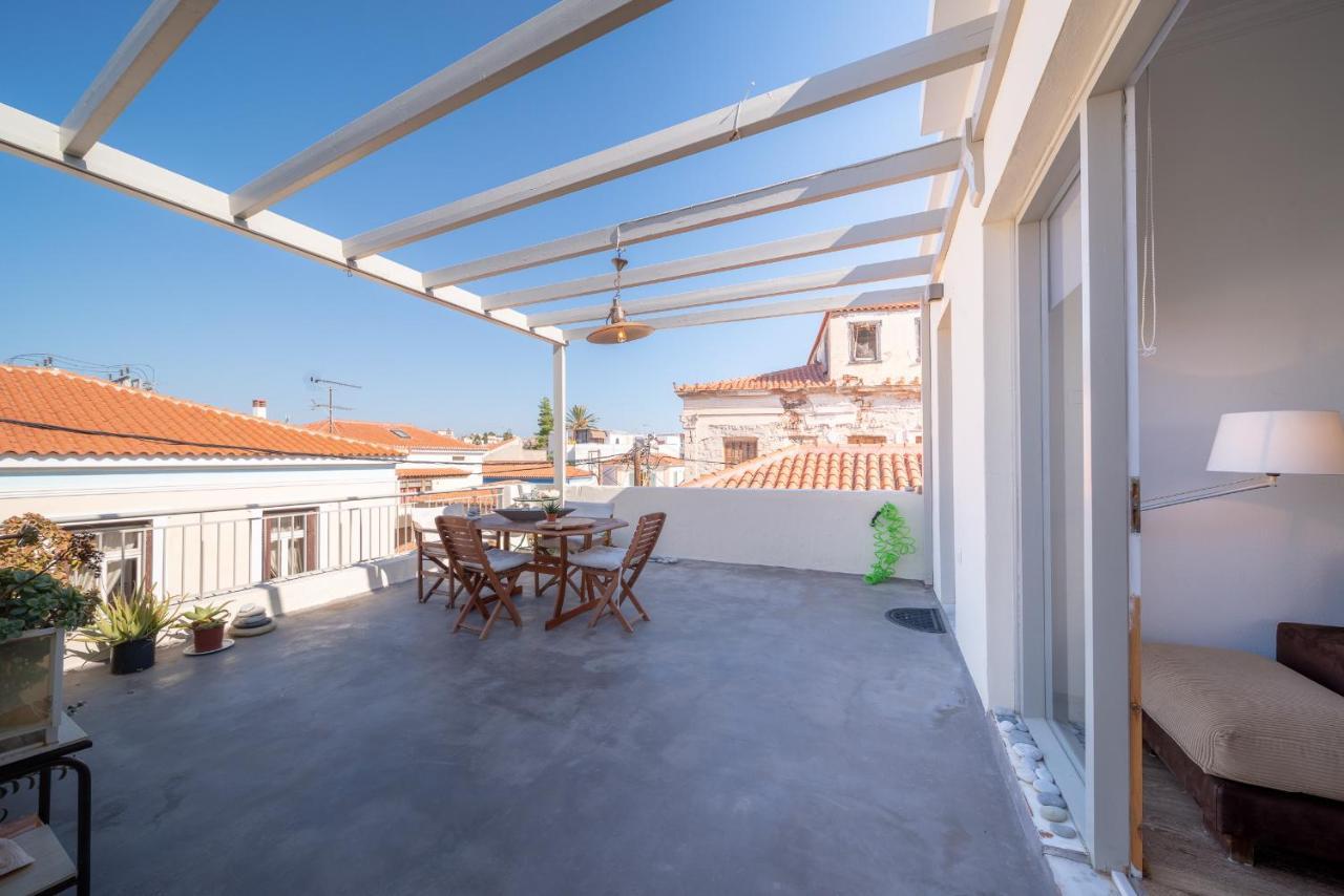 Апартаменты The Roof - Flat Sea View In Aegina Town Экстерьер фото